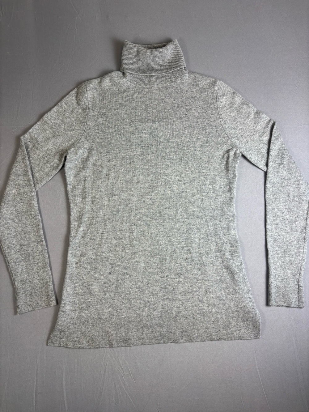 Kinross Cashmere 100% Cashmere Grey Turtleneck Women's Sweater size medium - Picture 4 of 10